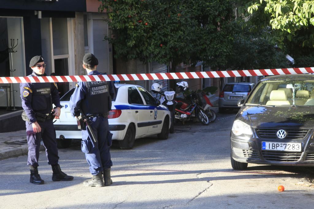 Γνωστοί αντιεξουσιαστές ξυλοκόπησαν δόκιμο της σχολής Ευελπίδων