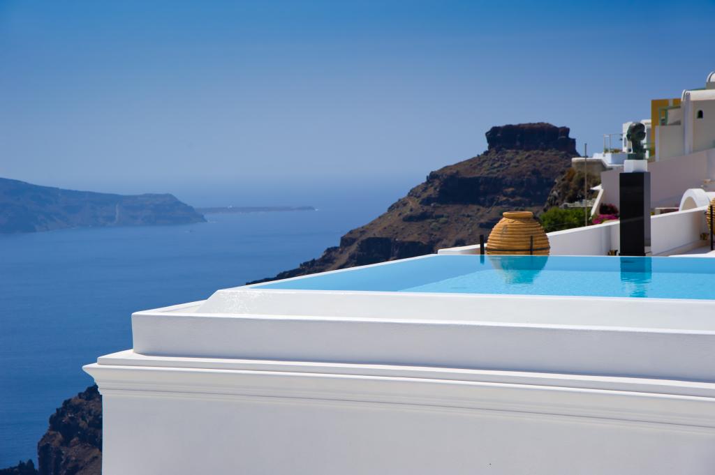 Πώς θα πάρετε επιδότηση από 25.000 έως 400.000 ευρώ για τουριστική επιχείρηση