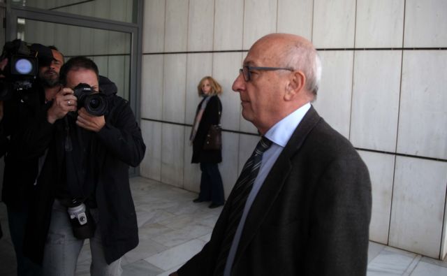 Δίκη Siemens: «Τα λεφτά που πήρε ο Τσουκάτος κατέληξαν στο ΠΑΣΟΚ» | tanea.gr