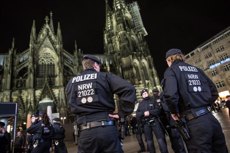 «Σε διαρκή άνοδο» η ισλαμιστική απειλή στην Γερμανία | tanea.gr