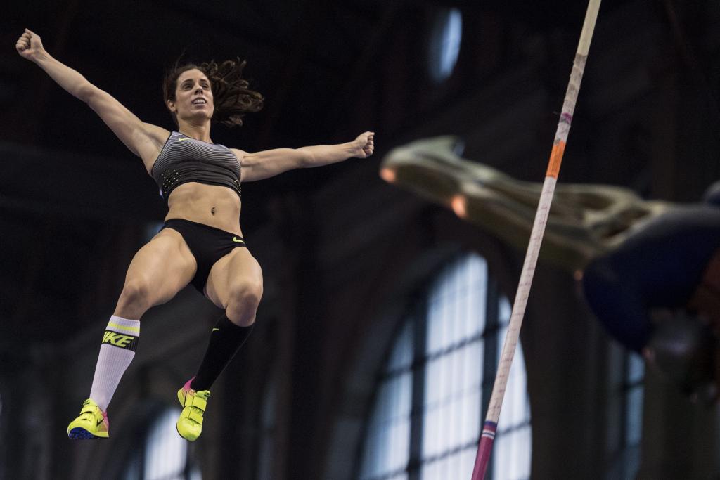 Στίβος: Η Στεφανίδη πρώτη με 4.81μ στο Παρίσι, δεύτερη η Κυριακοπούλου
