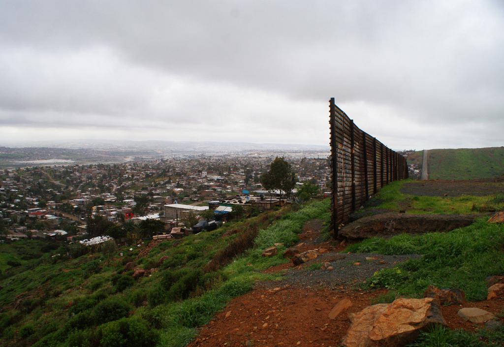 ΗΠΑ: Δικαστής με μεξικανική καταγωγή υπέρ της κατασκευής του τείχους