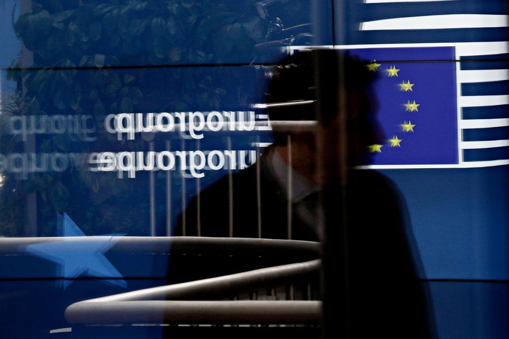 Bloomberg: Δε δίνει «πράσινο φως» για τη δόση το Eurogroup