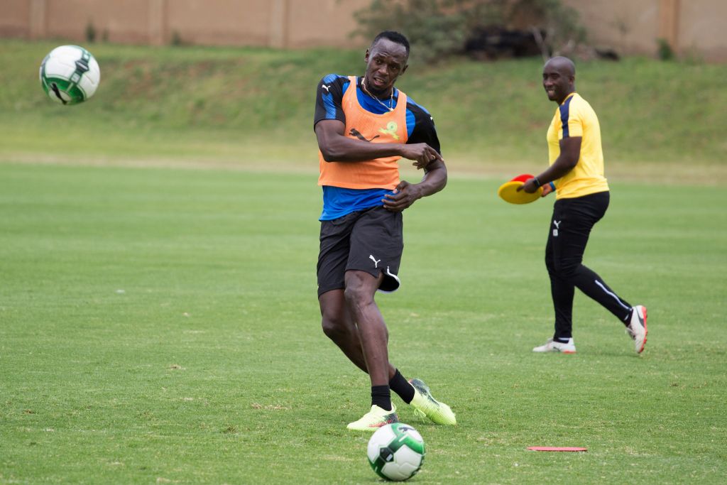 Ο Μπολτ με την μικτή κόσμου κόντρα στην Αγγλία του Ρόμπι Γουίλιαμς για την UNICEF