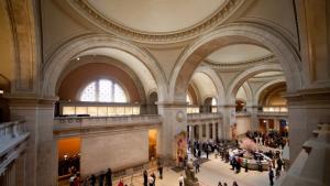 Πρέπει να πληρώνουμε εισιτήριο στα μουσεία;