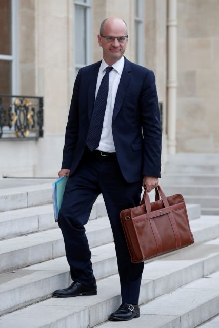 Ο «Μπουλντόζας» επαναφέρει στα σχολεία τα Αρχαία Ελληνικά