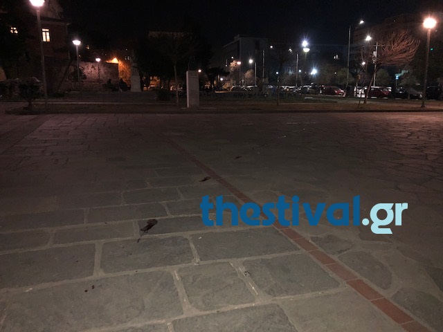 Μαχαίρωσαν νεαρό στο κέντρο της Θεσσαλονίκης