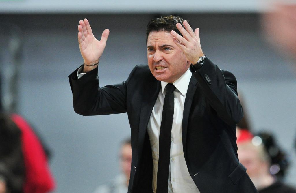 Πασκουάλ: «Στο τέταρτο δεκάλεπτο χάσαμε τον έλεγχο»