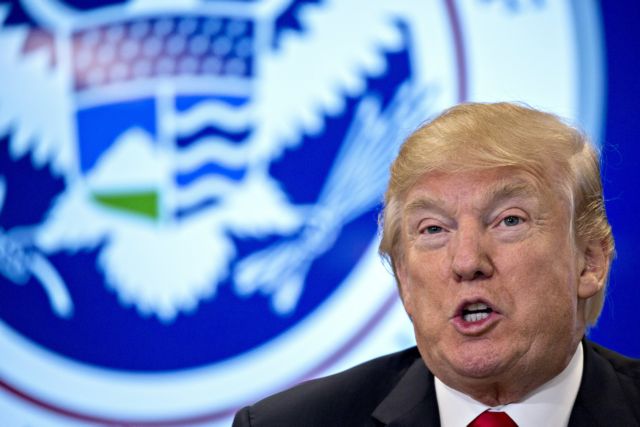 Με το Εθνικό Σύστημα Υγείας της Βρετανίας τα έβαλε ο Τραμπ