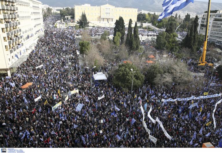 Στους 140.000 υπολόγισε η ΕΛ.ΑΣ τους συγκεντρωμένους στο Σύνταγμα | tanea.gr