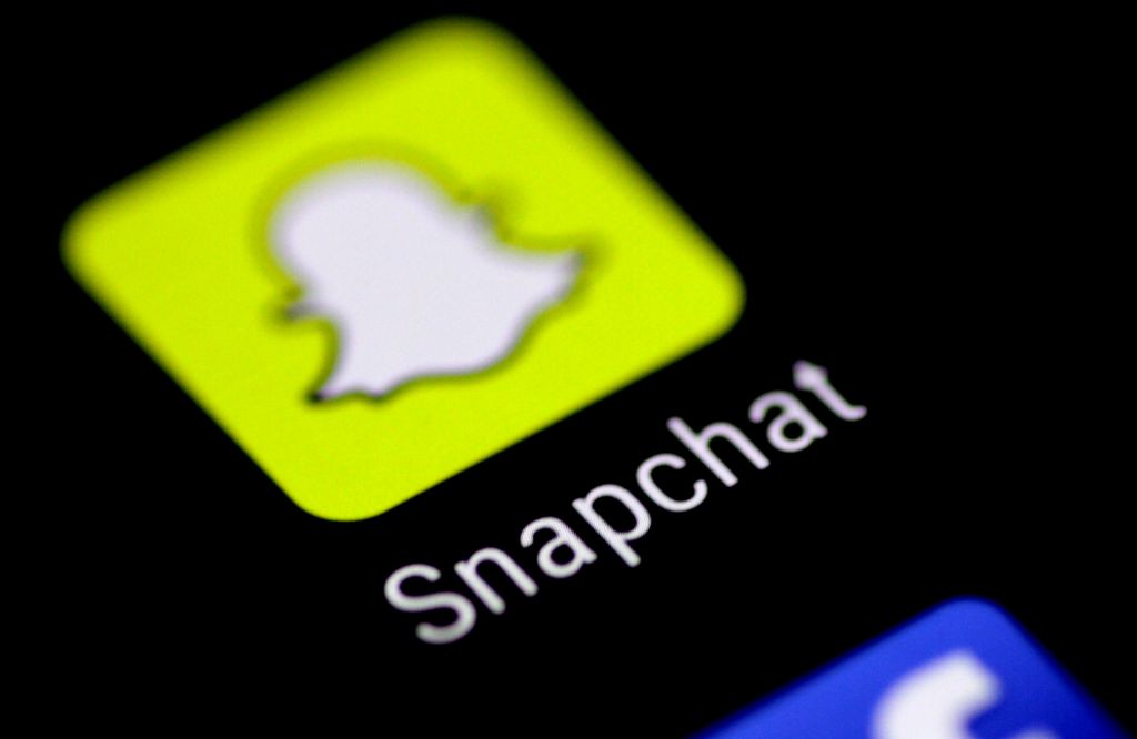 Το Facebook χάνει έδαφος από το Snapchat στους νέους