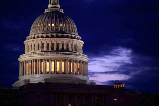 ΗΠΑ: Η Βουλή ενέκρινε τη νέα αναστολή του λουκέτου | tanea.gr