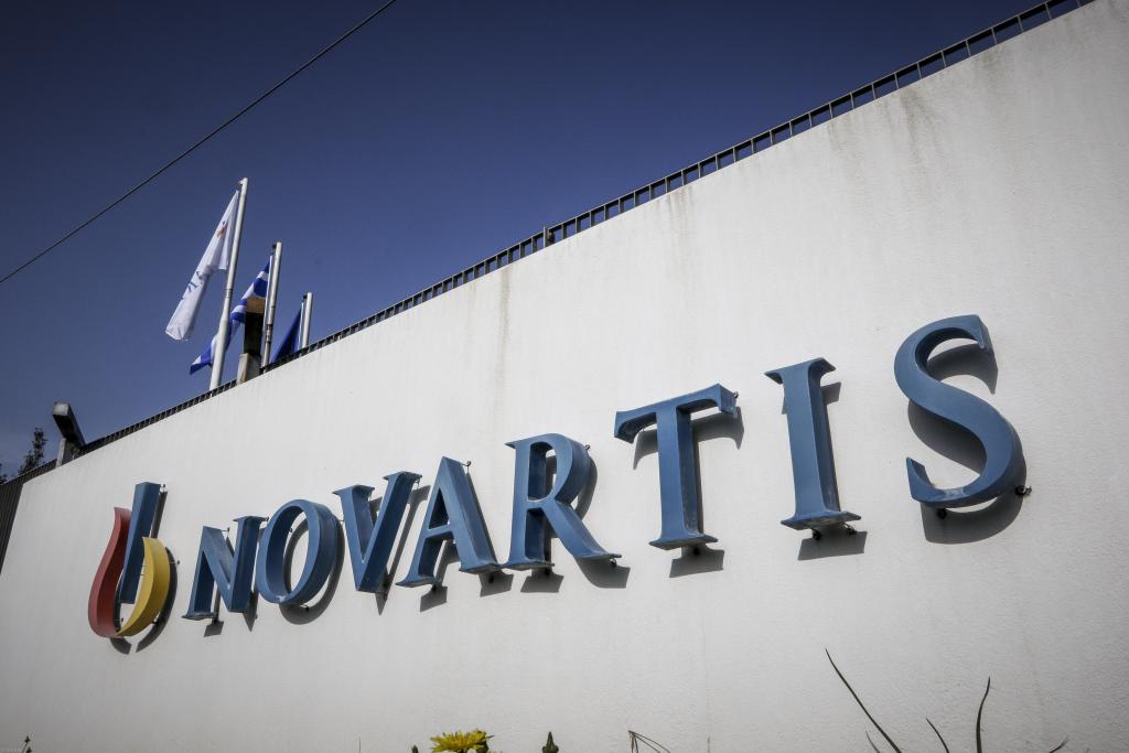 Ραγδαίες εξελίξεις: Αίτημα να ανοίξουν λογαριασμοί για τη Novartis