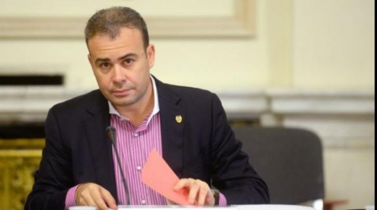Οκτώ χρόνια κάθειρξη σε πρώην υπουργό για μίζα 1 εκατ. ευρώ | tanea.gr