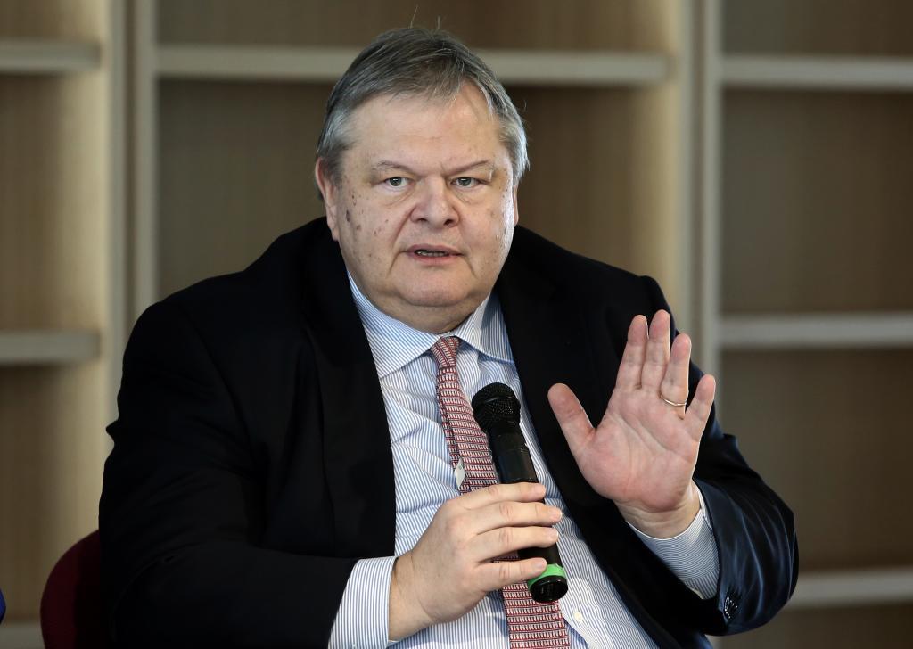 Βενιζέλος: Δεν θα περάσει το λαθρεμπόριο λάσπης