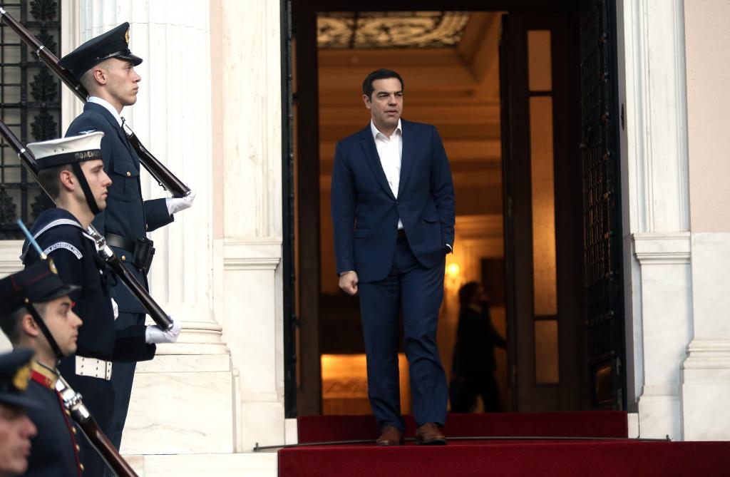 Τσίπρας σε Μητσοτάκη: Ο Παπασταύρου δεν μένει πια εδώ (στο Μαξίμου)