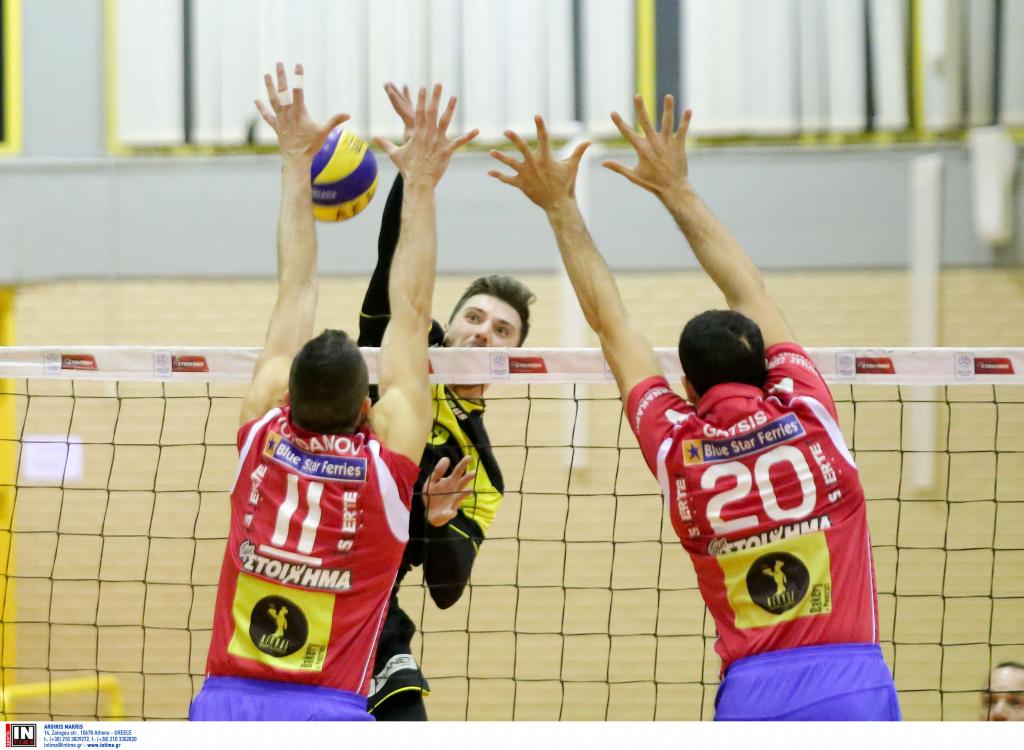 Βόλεϊ: Η ΑΕΚ έκανε την έκπληξη στο Κύπελλο, απέκλεισε τον Φοίνικα Σύρου