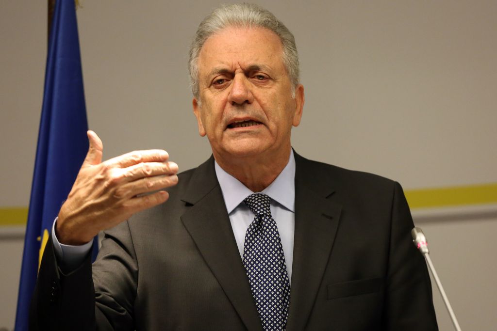 Αβραμόπουλος: Να ερευνηθώ και εγώ και οι συνεργάτες μου