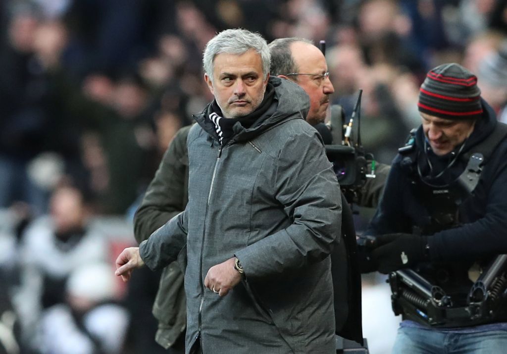 Ο Μουρίνιο διαψεύδει ότι έχει άσχημες σχέσεις με τον Πογκμπά