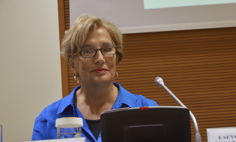 Εφυγε από τη ζωή η συγγραφέας Λίμπυ Τάτα Αρσέλ