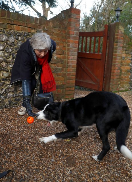 Η Τερίζα, το πραξικόπημα και οι τρεις Brexitοφύλακες