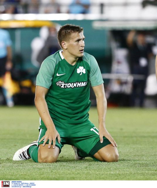 Τρεις σεζόν, 75 συμπαίκτες