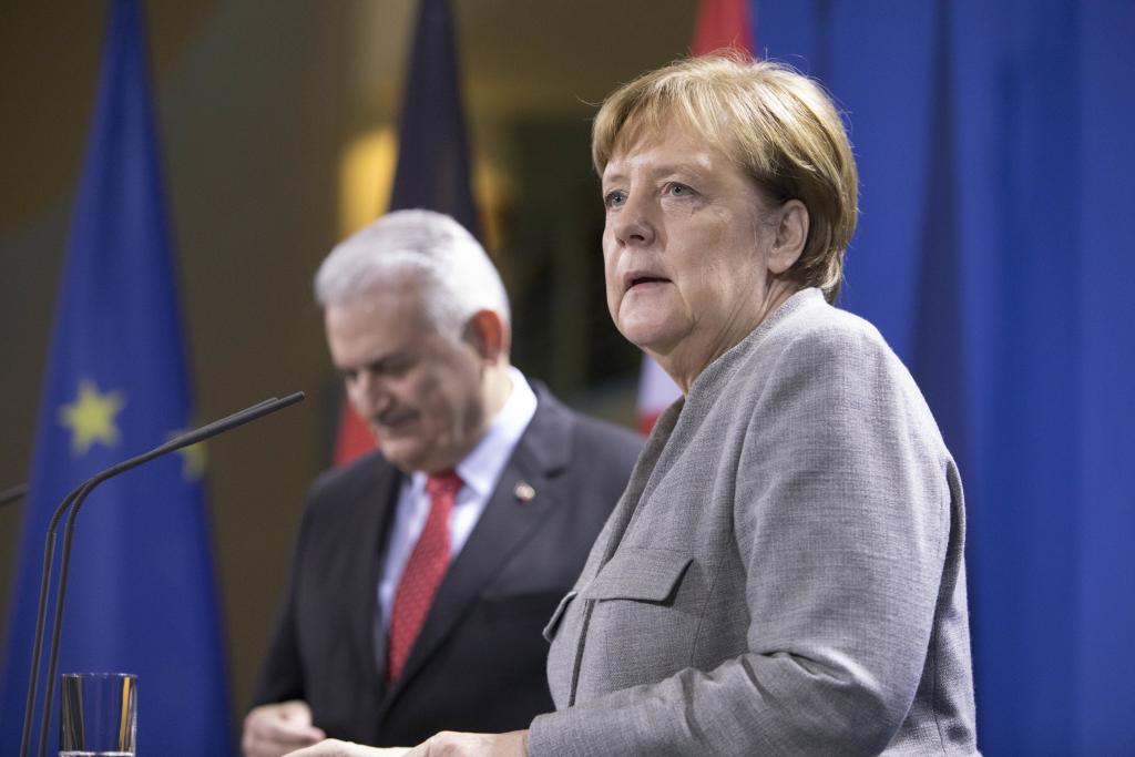 «Παγωνιά» στη συνάντηση Μέρκελ με Γιλντιρίμ
