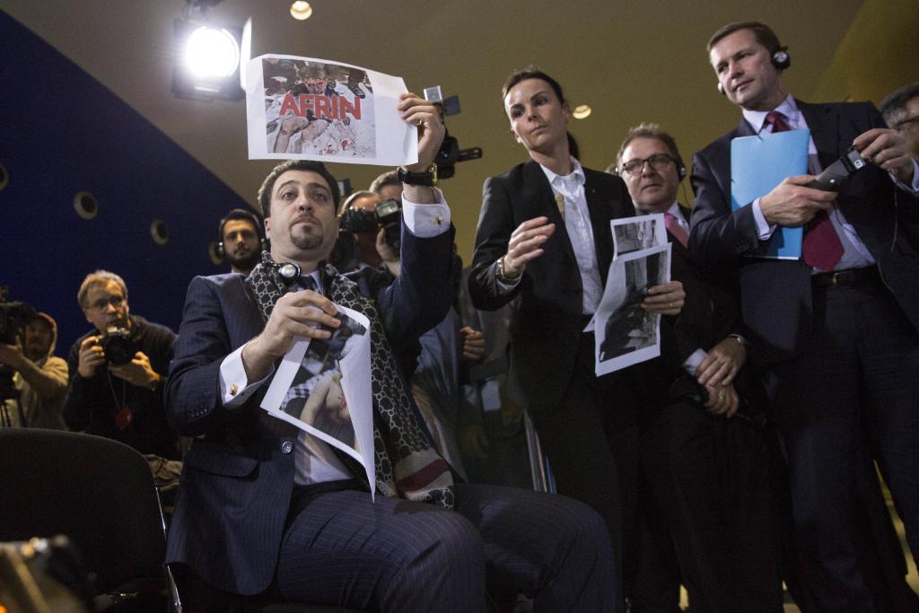 Επεισόδιο του Τούρκου πρωθυπουργού με δημοσιογράφο στη Γερμανία