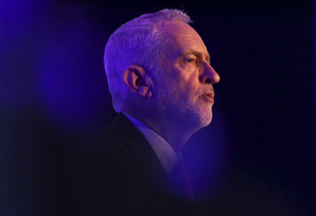 Κόρμπιν: Υπηρέτες κι όχι αφεντικά όλων οι τραπεζίτες