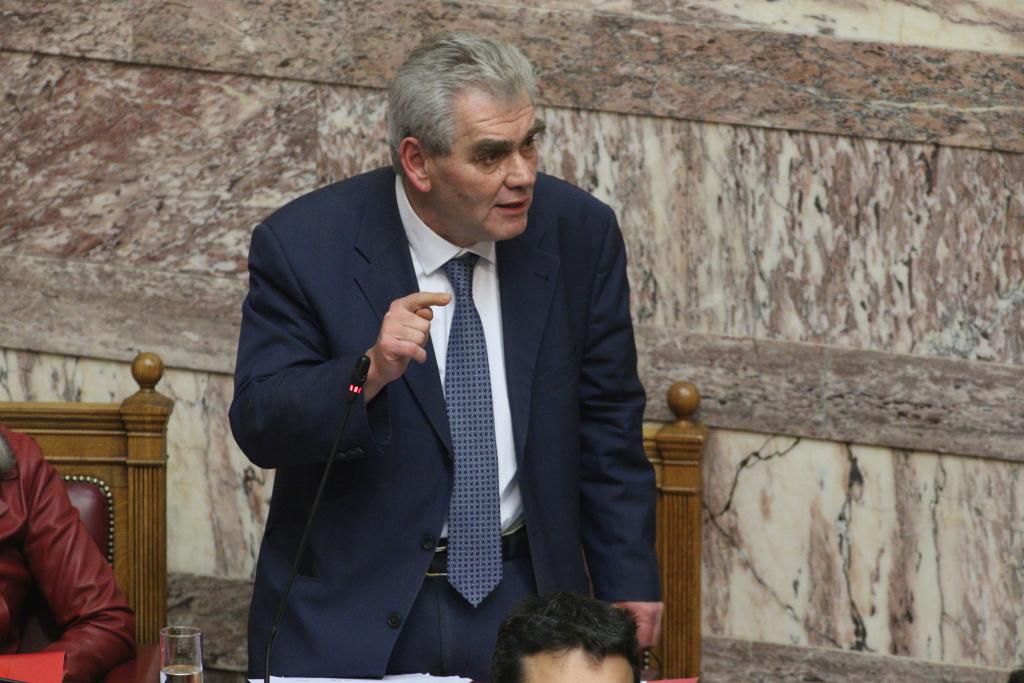 Αγριος καυγάς Αδωνι – Παπαγγελόπουλου στη Βουλή