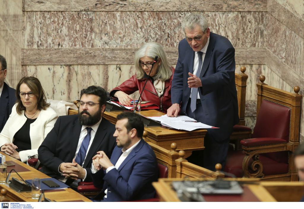 Παπαγγελόπουλος: «Να ανοίξουν τα τηλέφωνα μου»