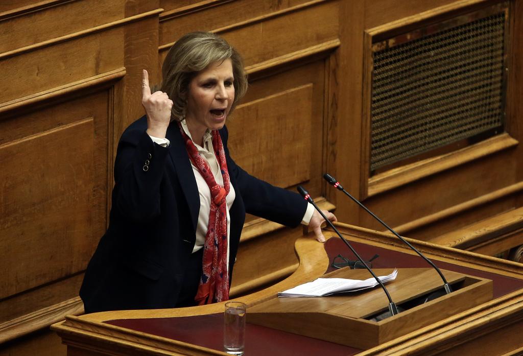 «Παύση εργασιών» στην Εξεταστική για την Υγεία καταγγέλλει η Χριστοφιλοπούλου