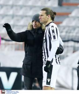 Κακός δαίμονας του Ρουμάνου οι Ερυθρόλευκοι