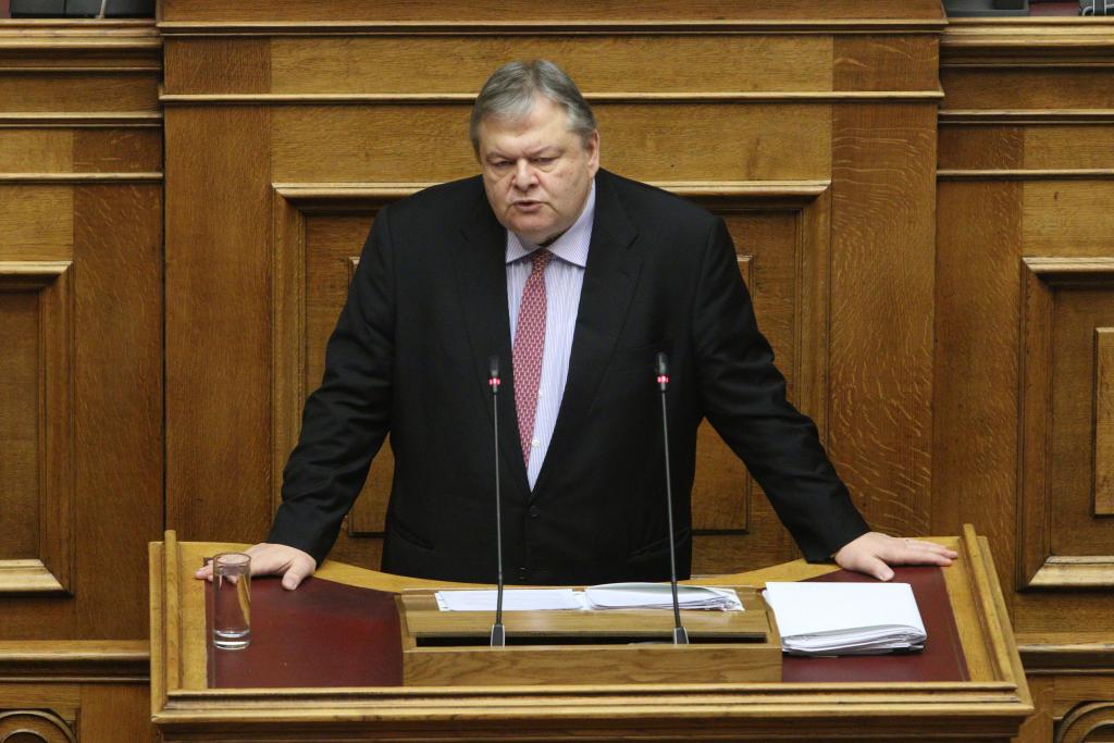 Βενιζέλος: Είναι η μεγαλύτερη και πιο πρόχειρη σκευωρία της Μεταπολίτευσης