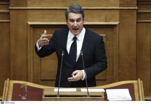 Λοβέρδος: Ο πρωθυπουργός χτίζει πλεκτάνη σε βάρος του πολιτικού κόσμου