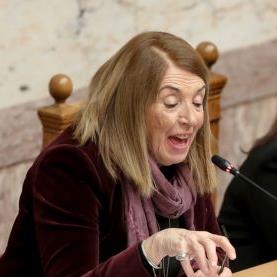 Την πρόδωσε το μικρόφωνο