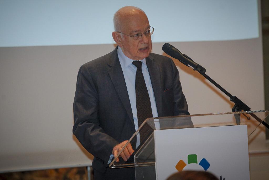 Το SMS της παραίτησης Παπαδημητρίου – Τσίπρας: «Λυπάμαι πολύ…»