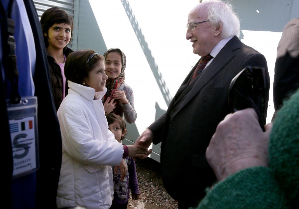 Χίγκινς: Παράδειγμα για την Ευρώπη οι Ελληνες στο προσφυγικό