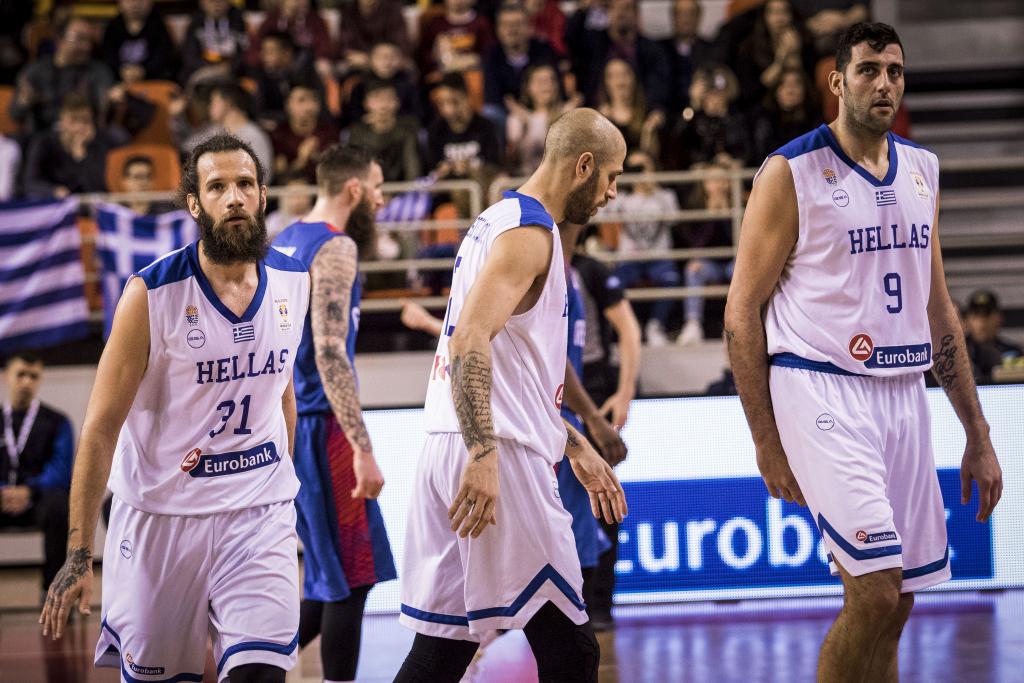 Μπάσκετ: Ο Μπουρούσης «υπέγραψε» το 4Χ4 της Εθνικής