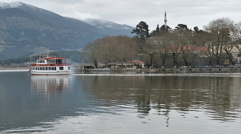 Ιωάννινα: Νεκρή βρέθηκε γυναίκα στη λίμνη Παμβώτιδα