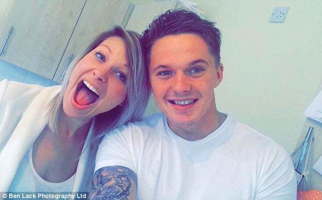 Αυτοκτόνησε 9 μήνες μετά την αυτοκτονία του αγαπημένου της