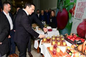 Παραγωγοί σε Τσίπρα: Ψάξτε τα σκάνδαλα και στα γεωγργικά φάρμακα