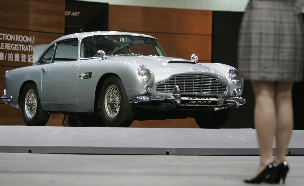 Στο σφυρί η Aston Martin του Ντάνιελ Κρέγκ