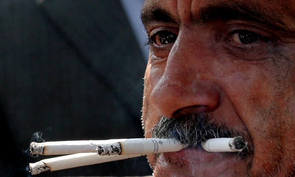 Τσιγάρα με λιγότερη νικοτίνη για διακοπή της εξάρτησης