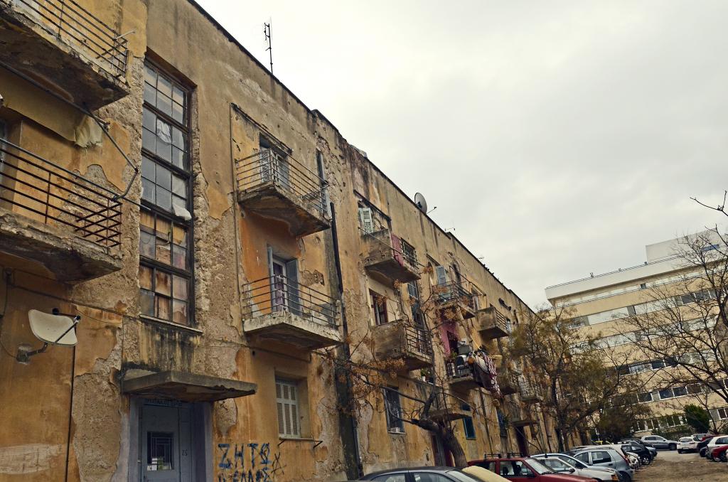 ΣτΕ: Συνταγματική και νόμιμη η μεταβίβαση προσφυγικών στο ΤΑΙΠΕΔ