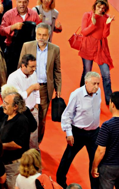 Οι παλιοί σύντροφοι και ο «πολιτικός διασυρμός»