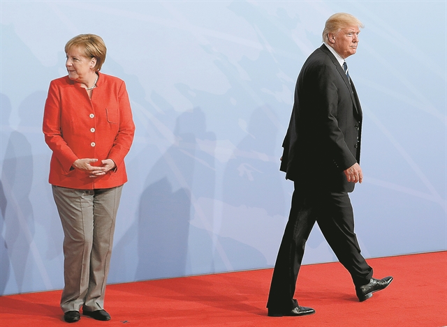 Νέο βιβλίο αποκαθηλώνει τον Ντόναλντ Τραμπ