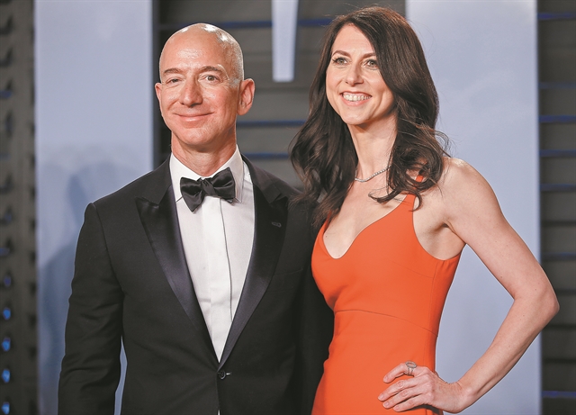 Μακένζι Σκοτ, η πιο γενναιόδωρη γυναίκα στον κόσμο