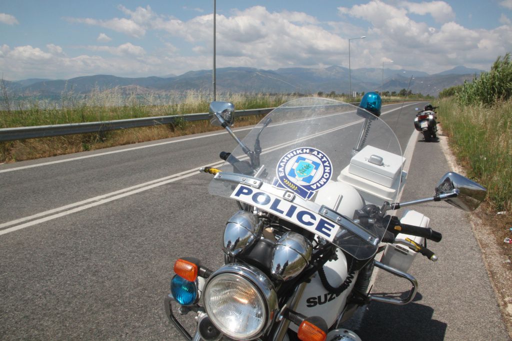 Παρασύρθηκε 10χρονη από μηχανάκι