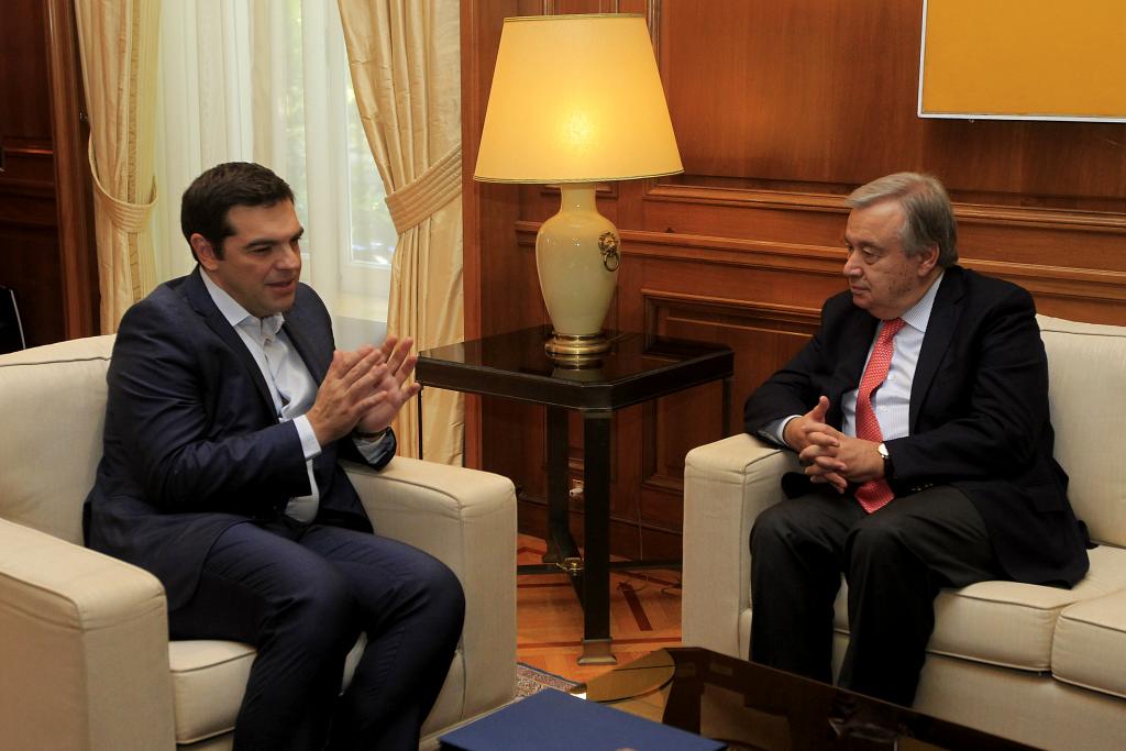Tsipras, Guterres discuss UN mediation for return of captured Greek officers